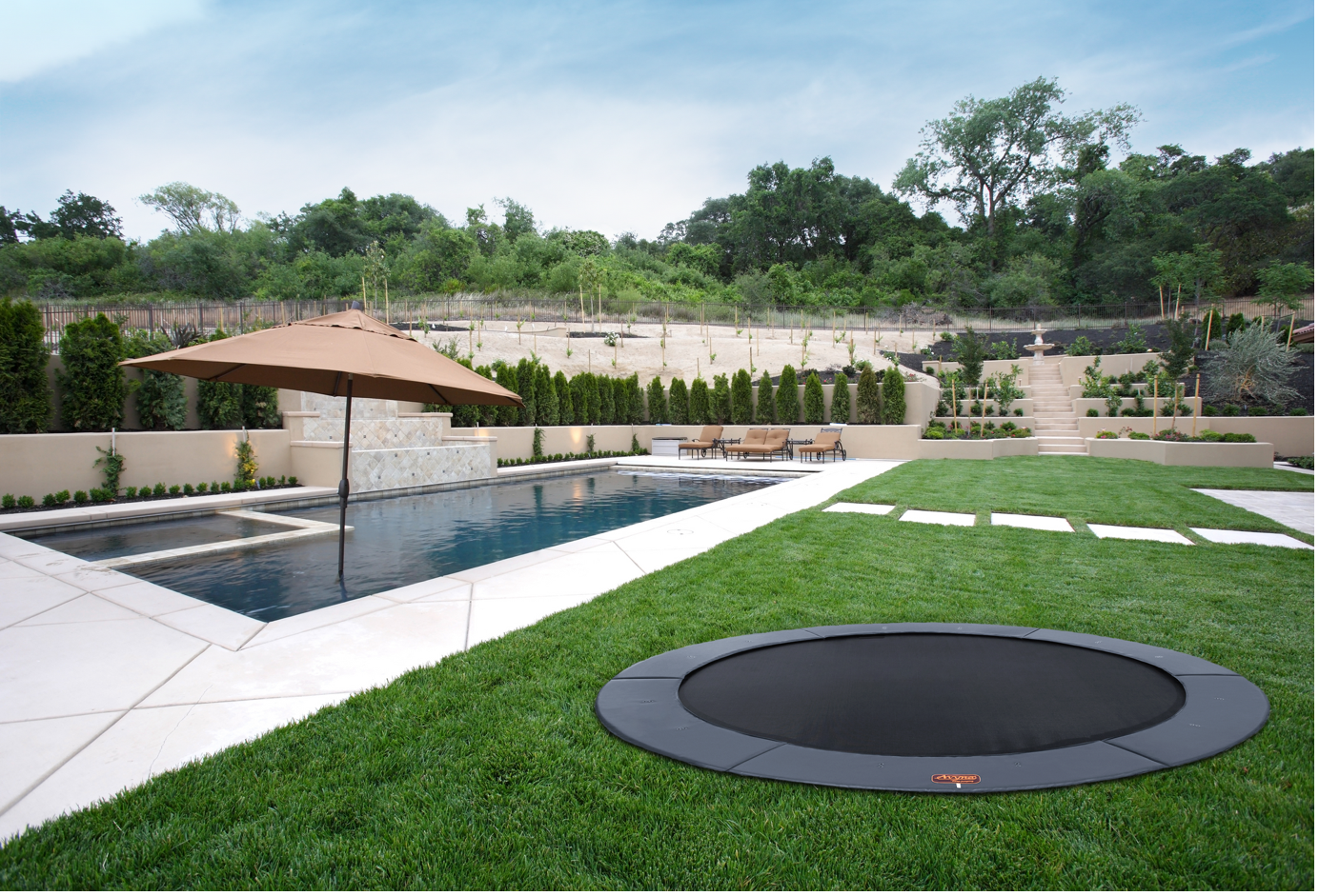 In-ground trampoline