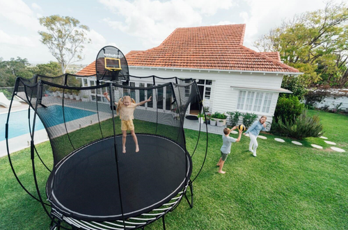 Round trampoline