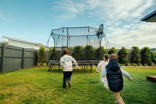 Springless trampoline
