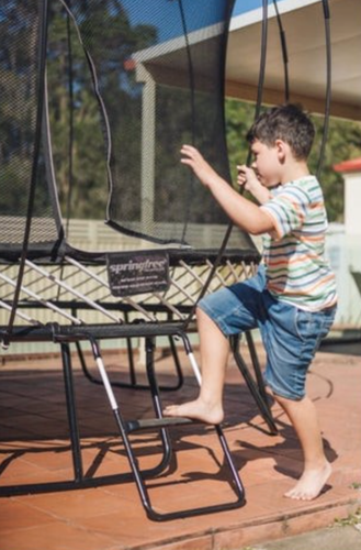 Springless trampoline