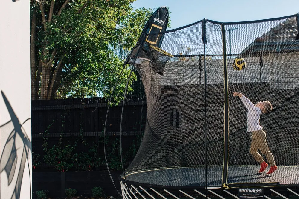 Moving a trampoline easily and safely